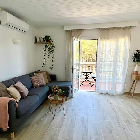 Menorca Chic Apartment Near Beach & Harbour Кала-ен-Бош Екстер'єр фото